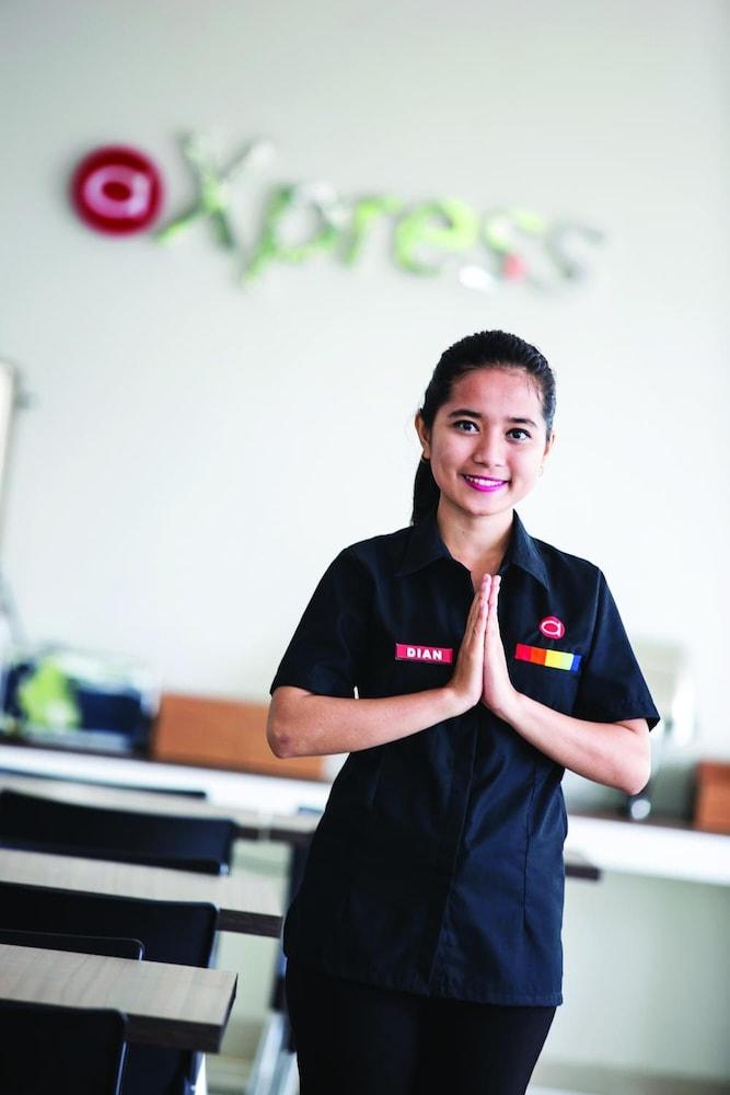 Amaris Hotel Darmo Surabaya Eksteriør bilde